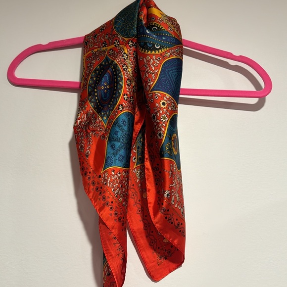 PRINTED SCARF - Picture 3 of 5